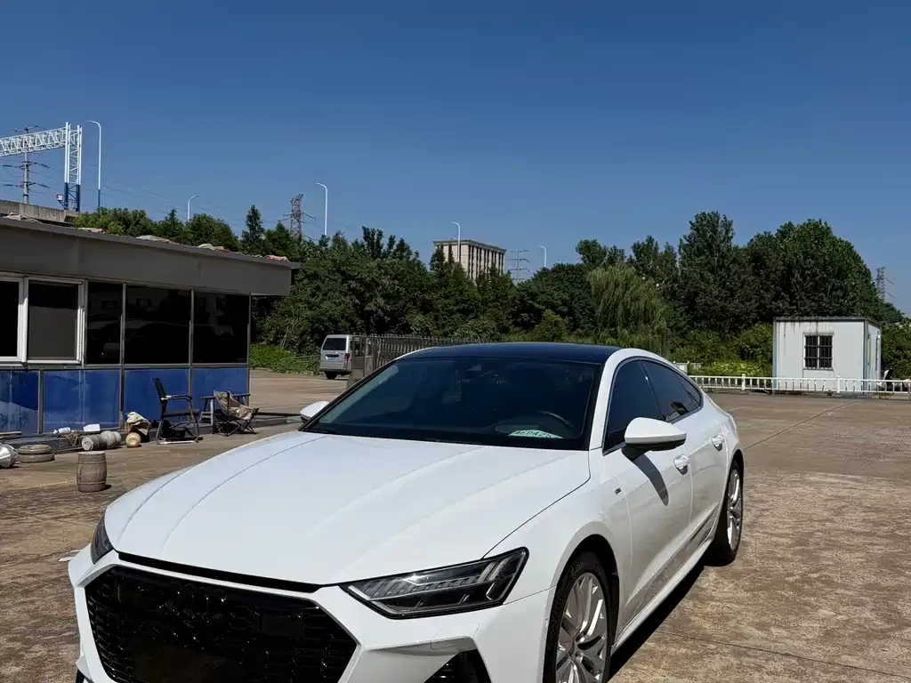 Audi A7 2022 из CN, фото 6