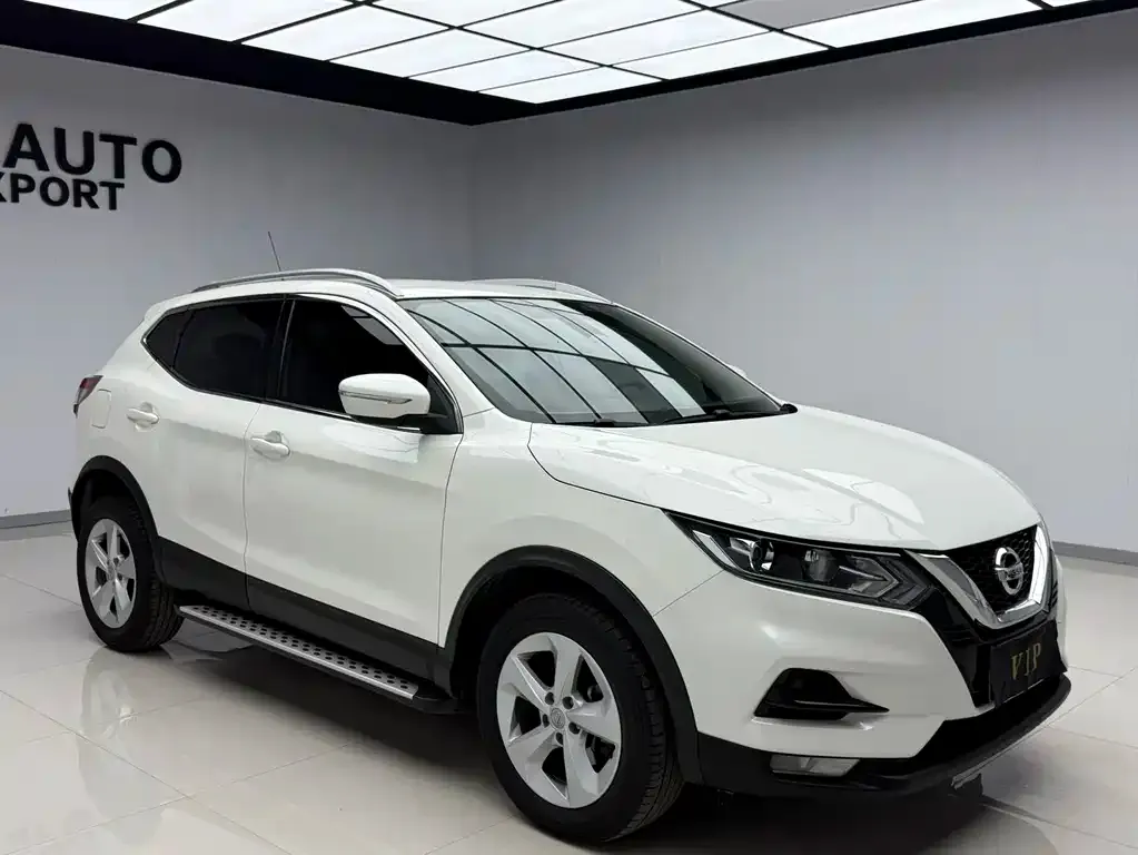 Nissan Qashqai — фото 7