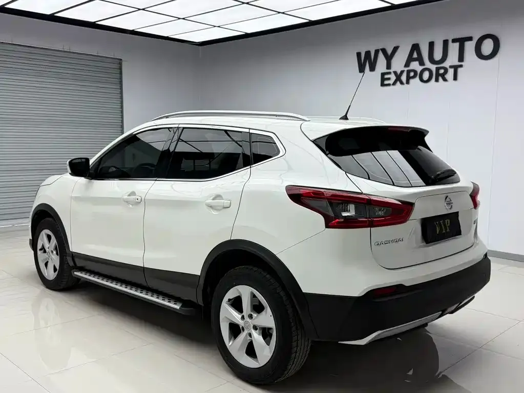 Nissan Qashqai — фото 9