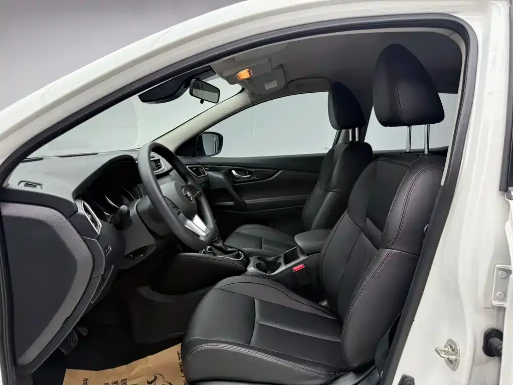 Nissan Qashqai — фото 10