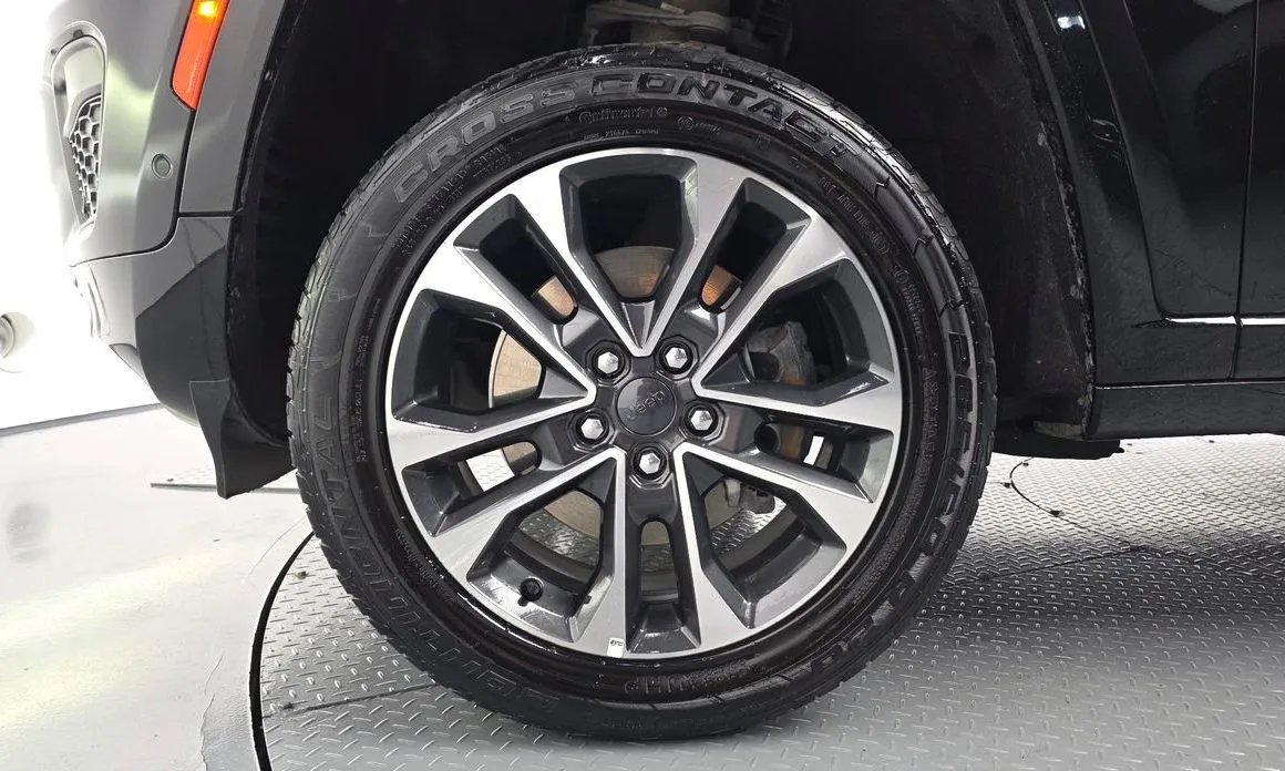 Jeep Cherokee — фото 7