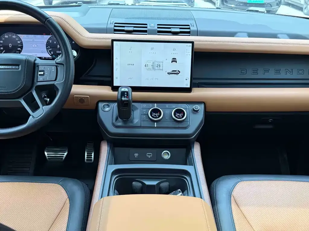Land Rover Defender — фото 4