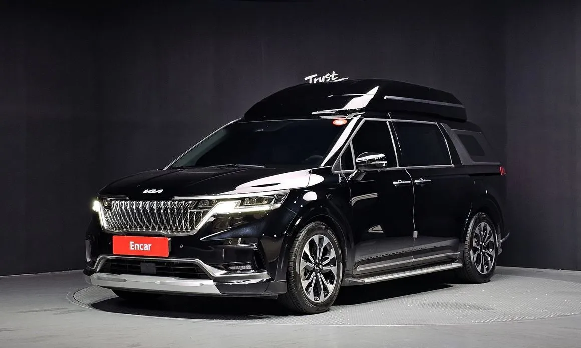 Kia Carnival — фото 1