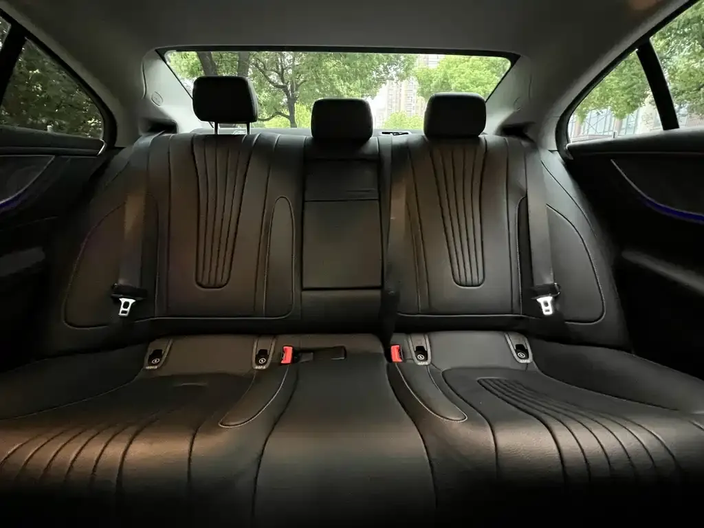 Mercedes-Benz CLS — фото 2