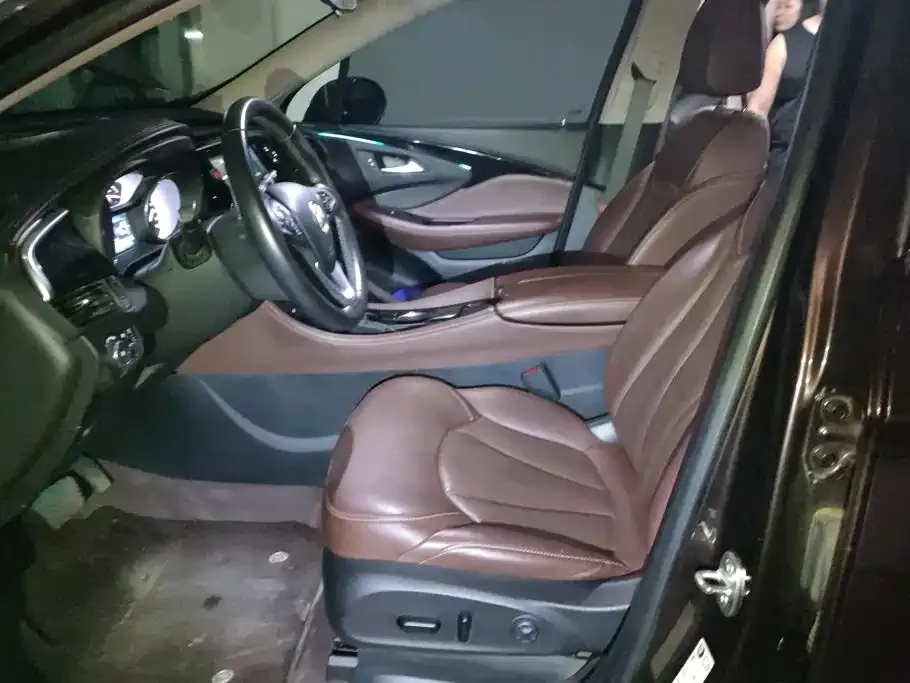 Buick Envision Plus — фото 10