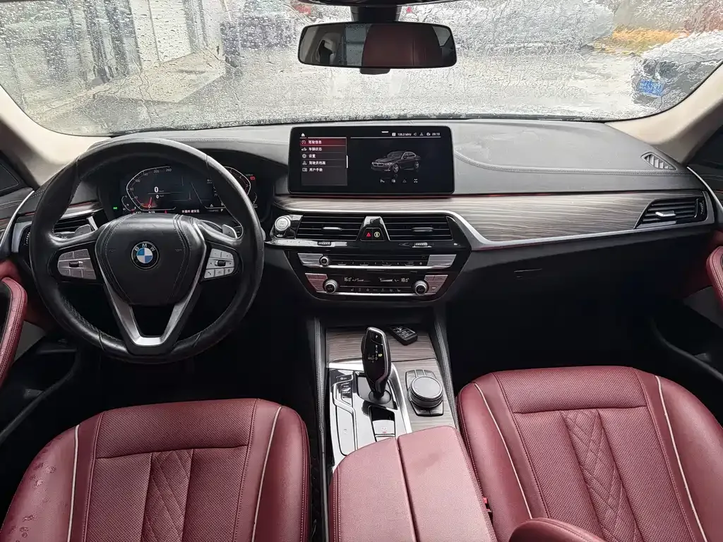 BMW 5 Series — фото 4