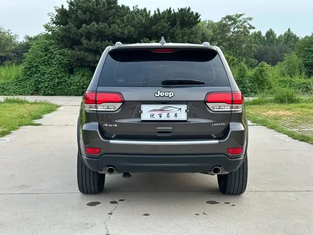 Jeep Grand Cherokee (Import) — фото 9
