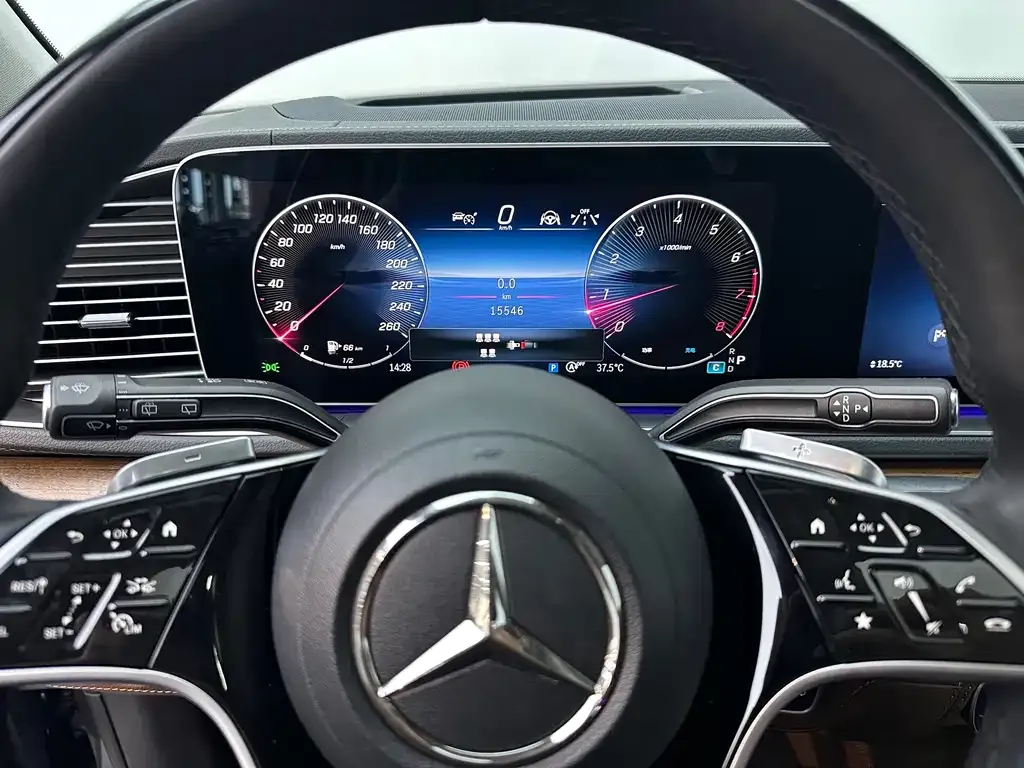 Mercedes-Benz GLS — фото 2