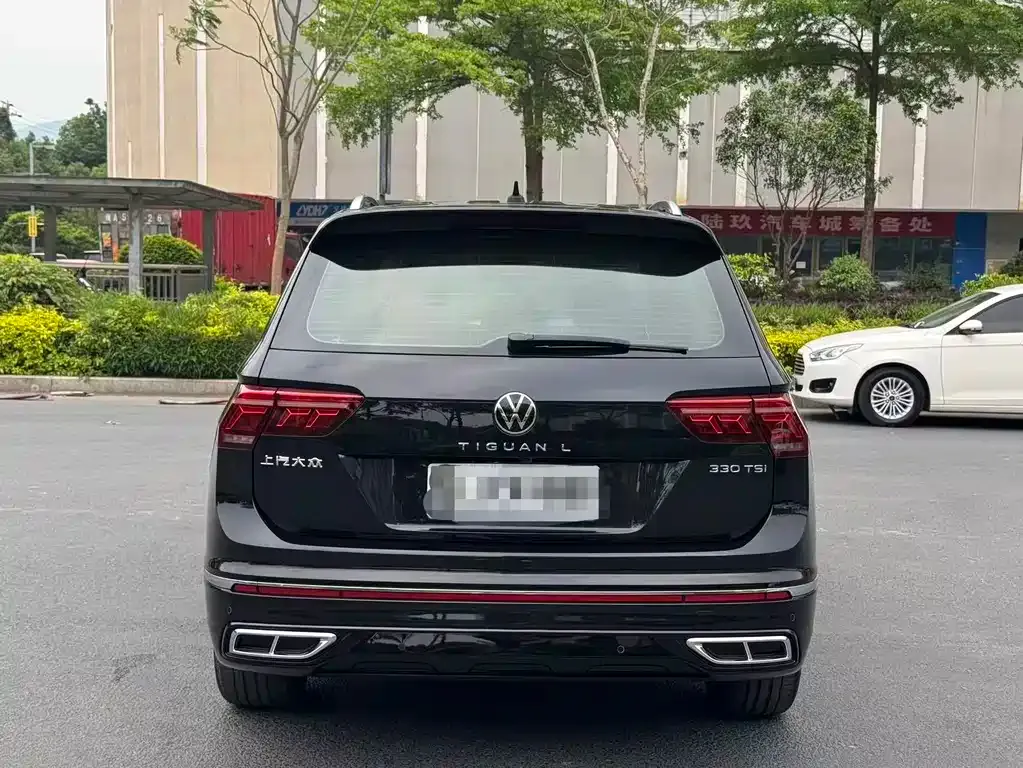 Volkswagen Tiguan L — фото 4