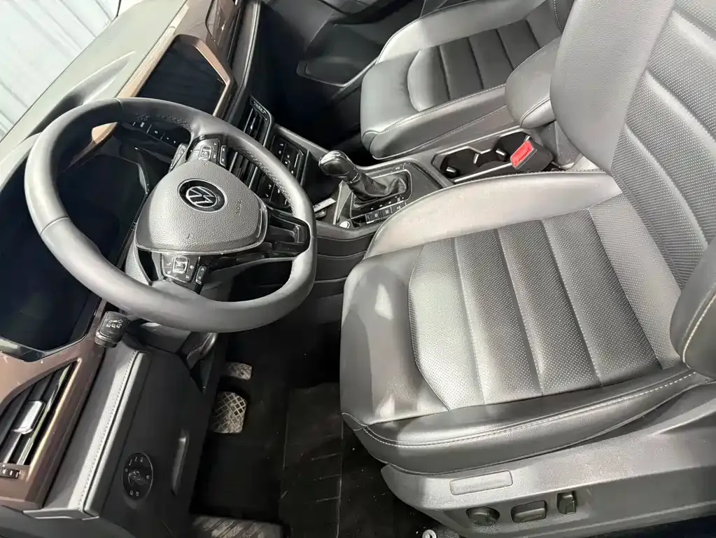 Volkswagen Tharu — фото 2
