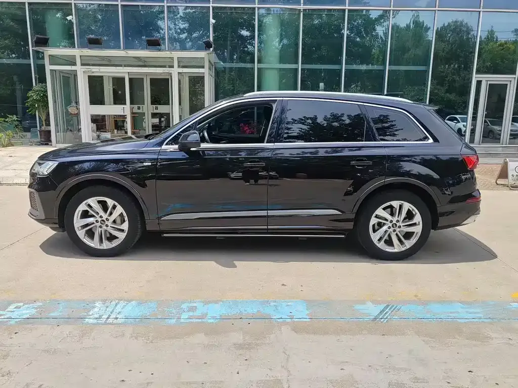 Audi Q7 — фото 4