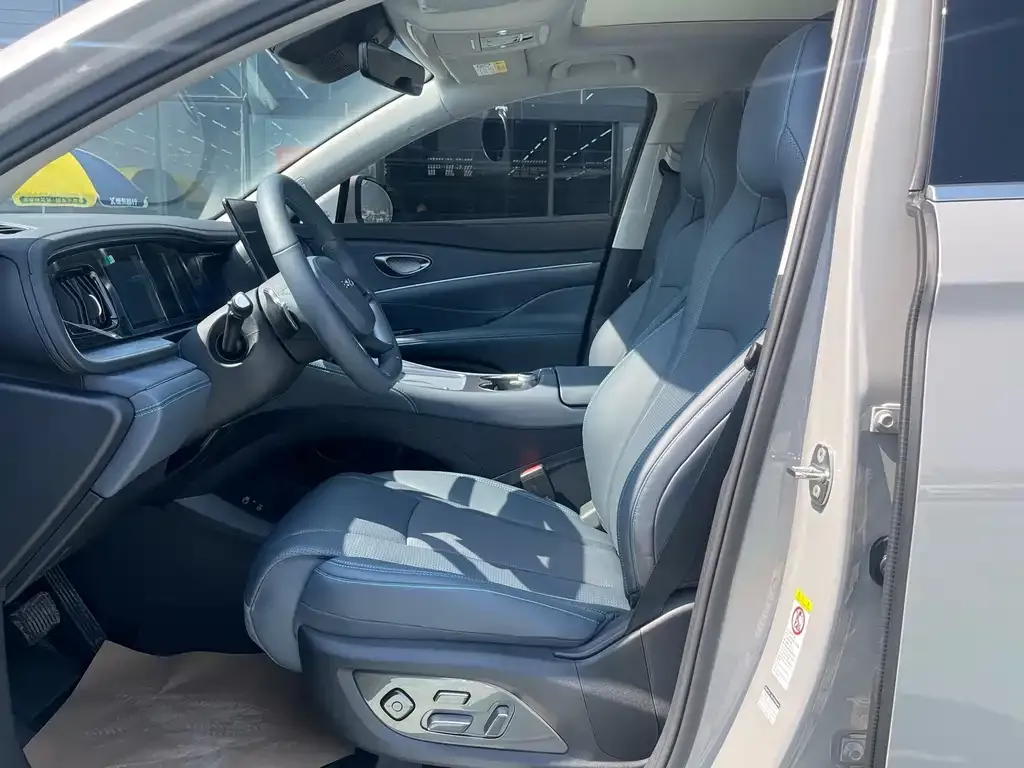 BYD Hiace 07 DM-i — фото 10