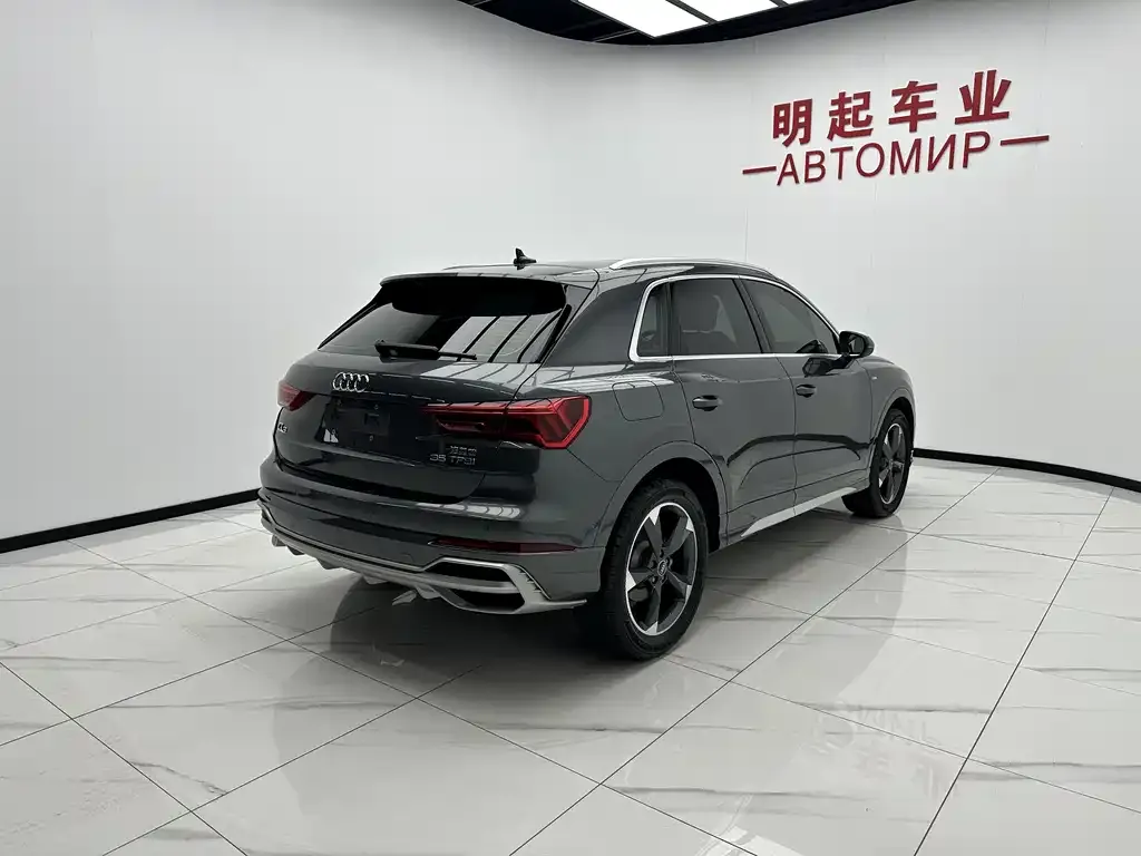Audi Q3 — фото 6