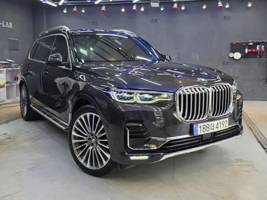 BMW X7 — фото 10