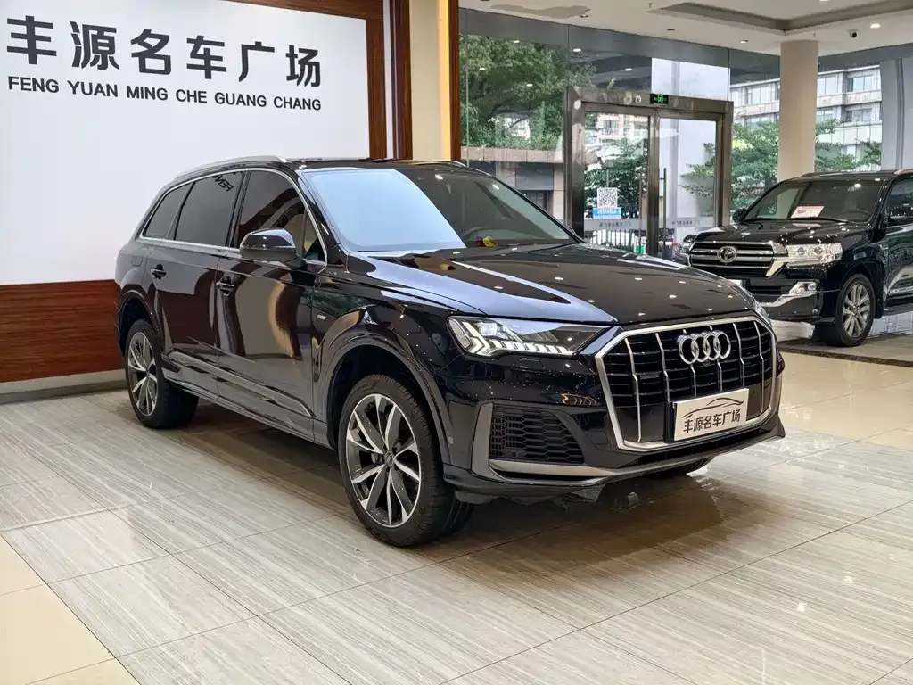 Audi Q7 — фото 6