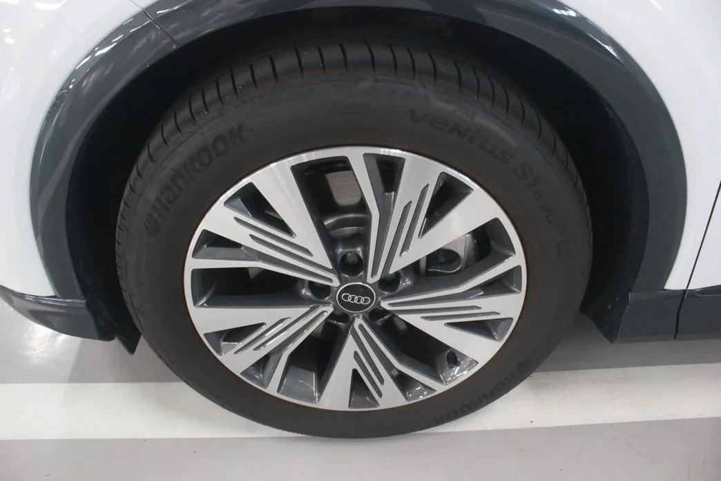 Audi Q4 e-tron 2025 из KR, фото 7