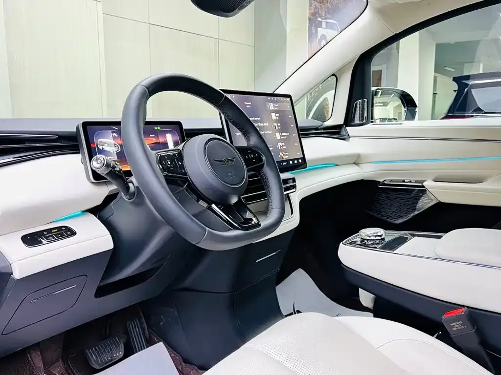 Geely Yizhen L380 2025 из CN, фото 10