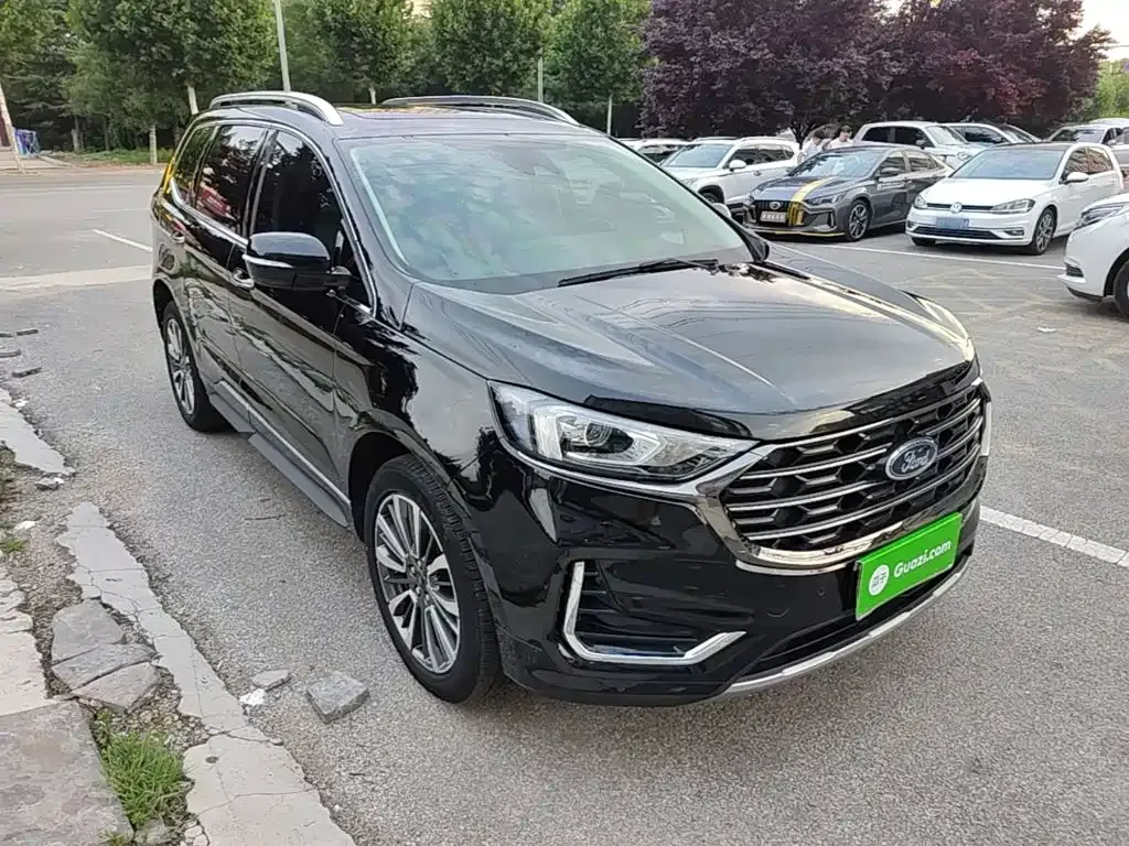 Ford Edge — фото 8