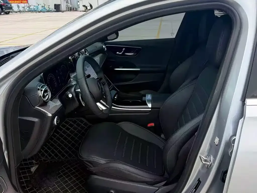 Mercedes-Benz C-Class — фото 6