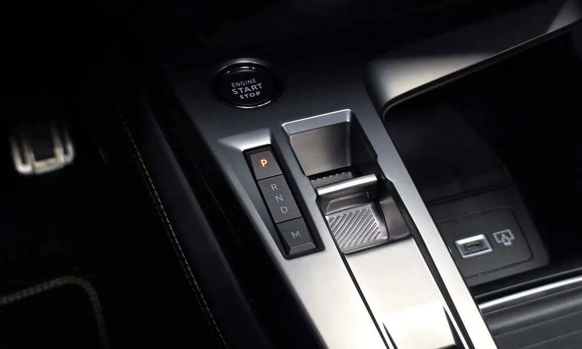 Peugeot 408 2024 из KR, фото 4