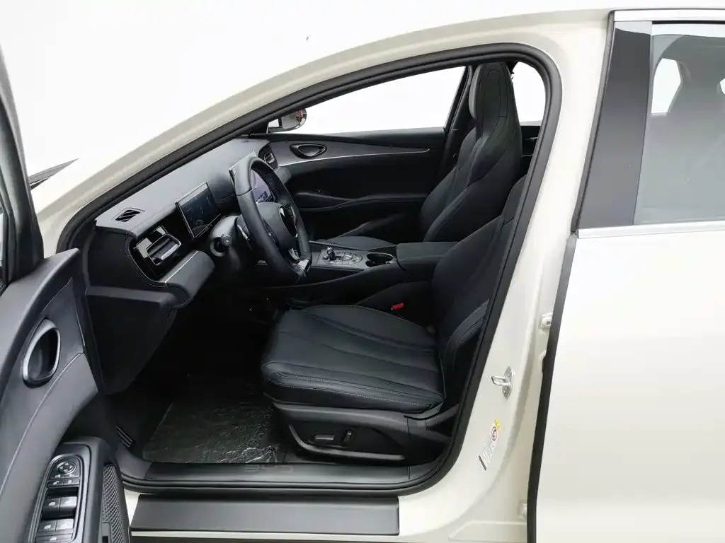 BYD Seal 06 — фото 10