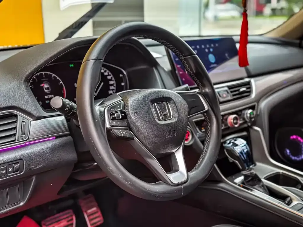 Honda Accord — фото 3