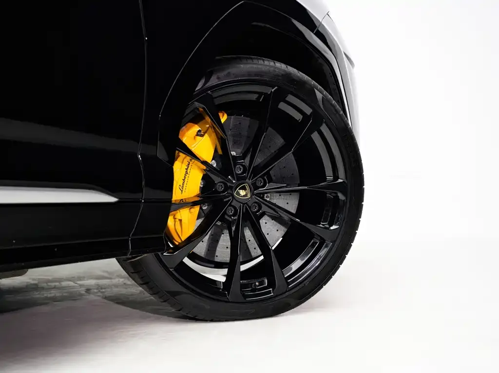 Lamborghini Urus — фото 4