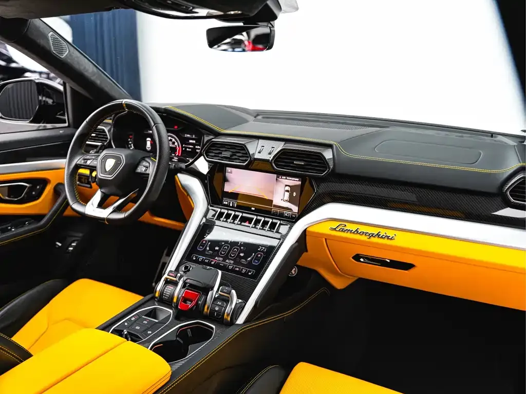 Lamborghini Urus — фото 9