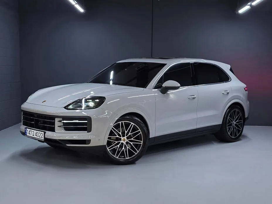 Porsche Cayenne — фото 1