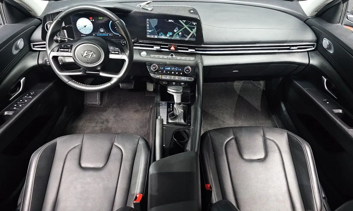 Hyundai AVANTE — фото 3