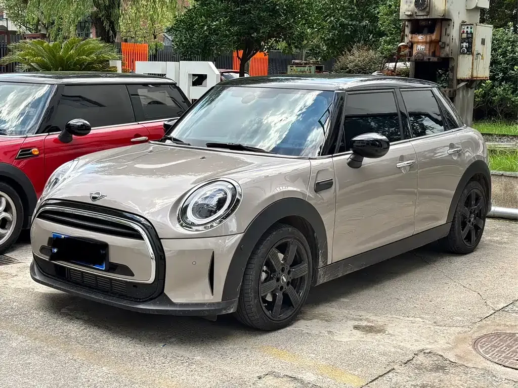 MINI Cooper (3-door) — фото 1