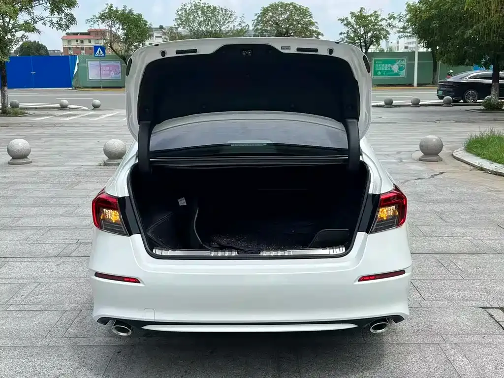 Honda Civic — фото 8