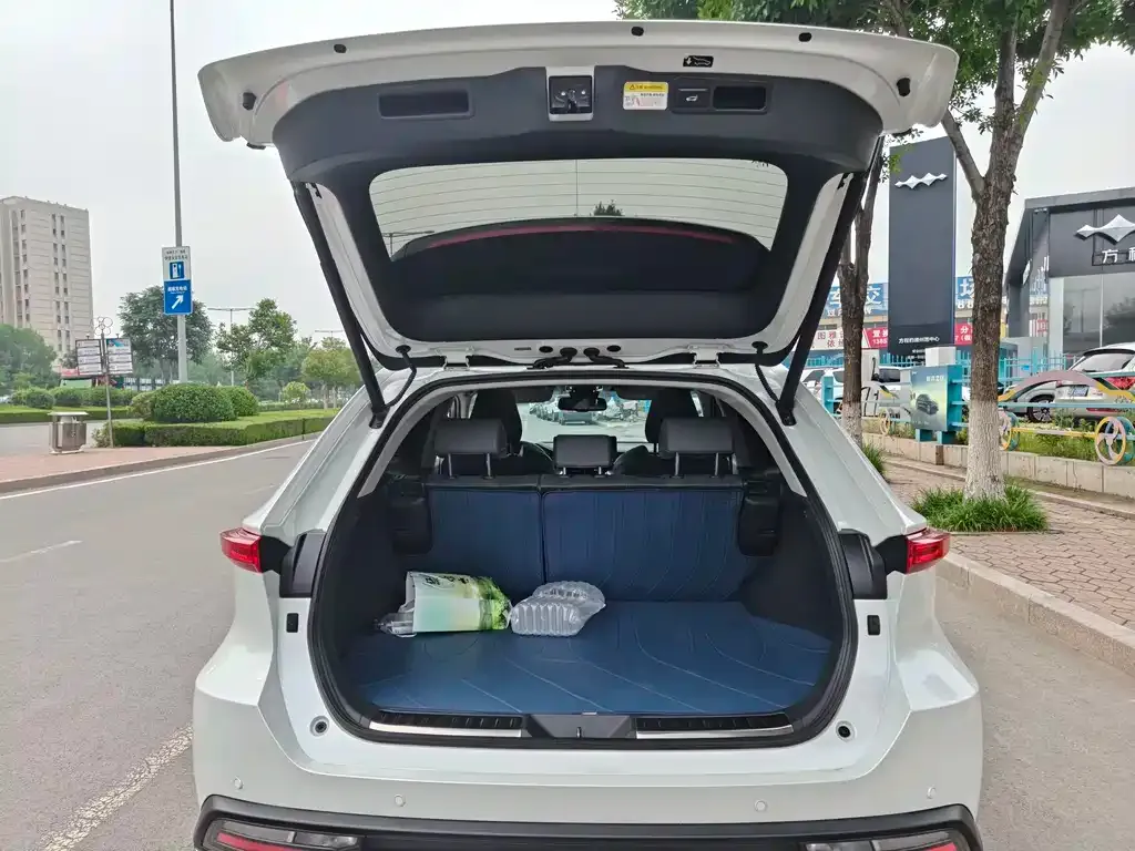 Toyota Harrier — фото 8