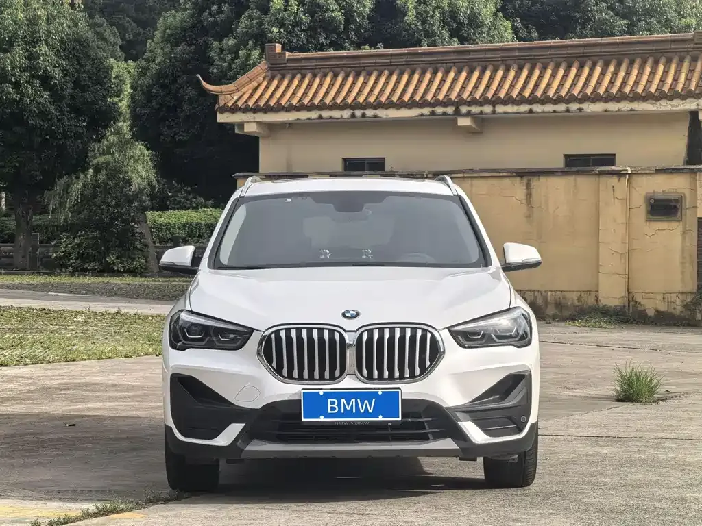 BMW X1 — фото 10