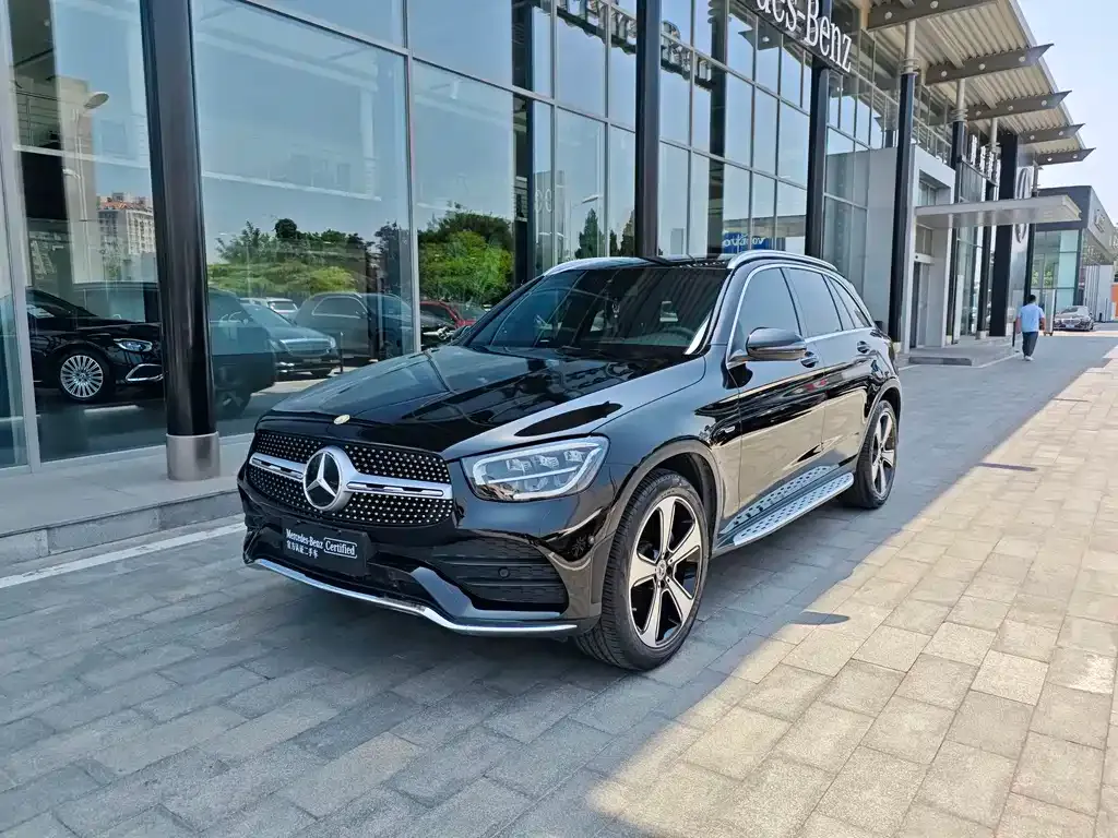 Mercedes-Benz GLC — фото 1