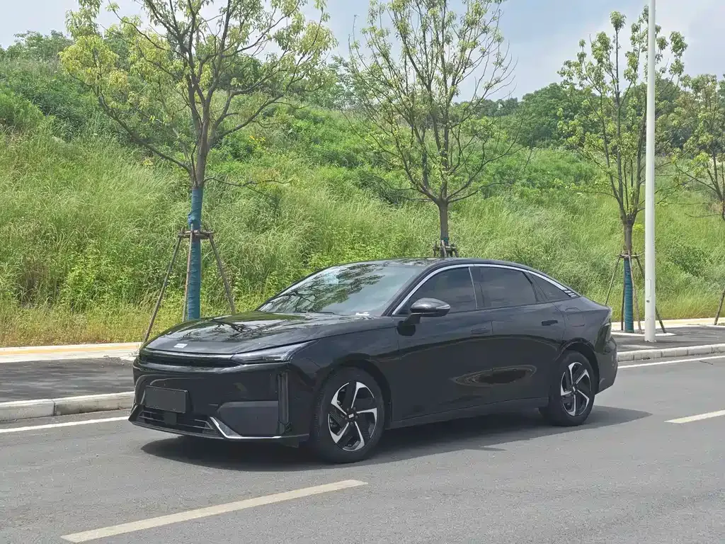 Geely Galaxy L6