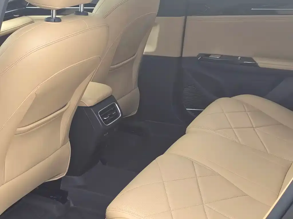 Geely Galaxy L6 2024 из CN, фото 2
