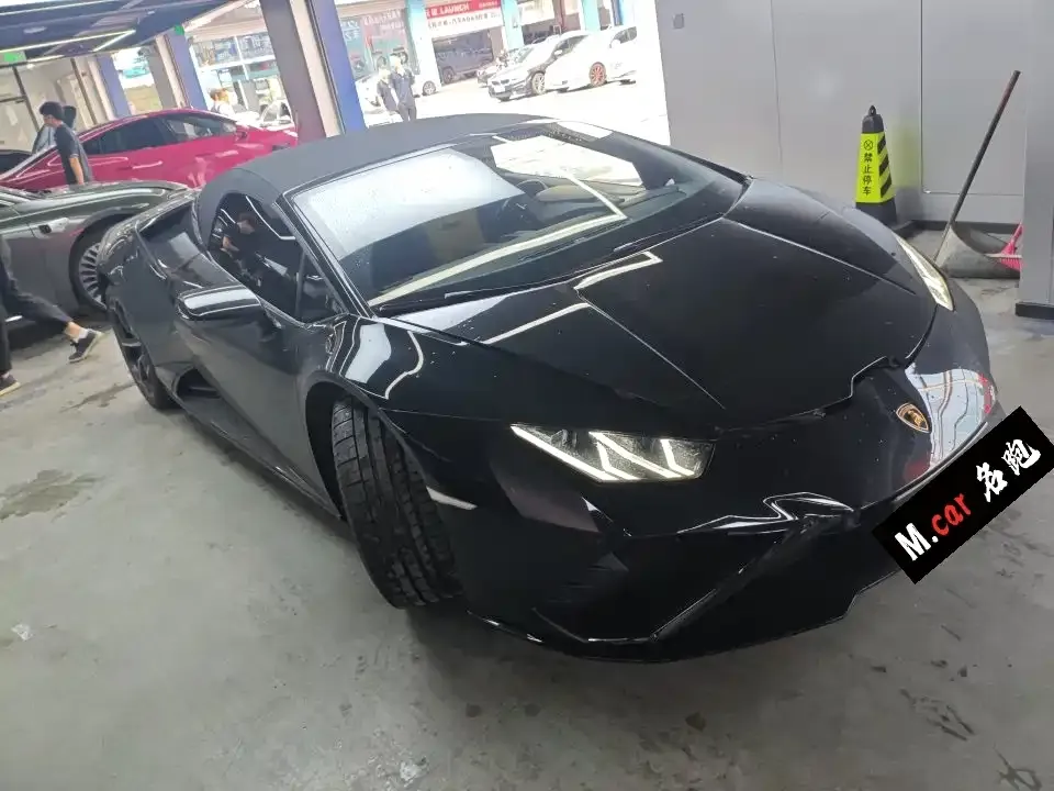 Lamborghini Huracan — фото 1