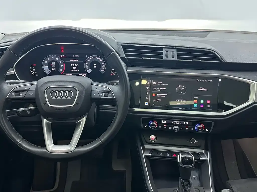 Audi Q3 — фото 6