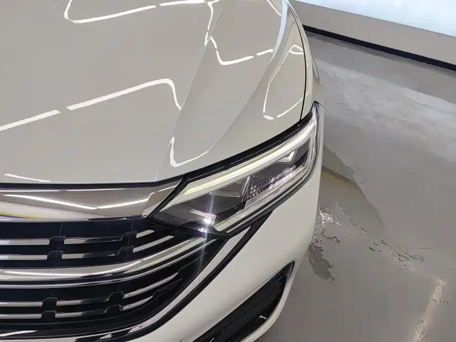Volkswagen Sagitar — фото 8