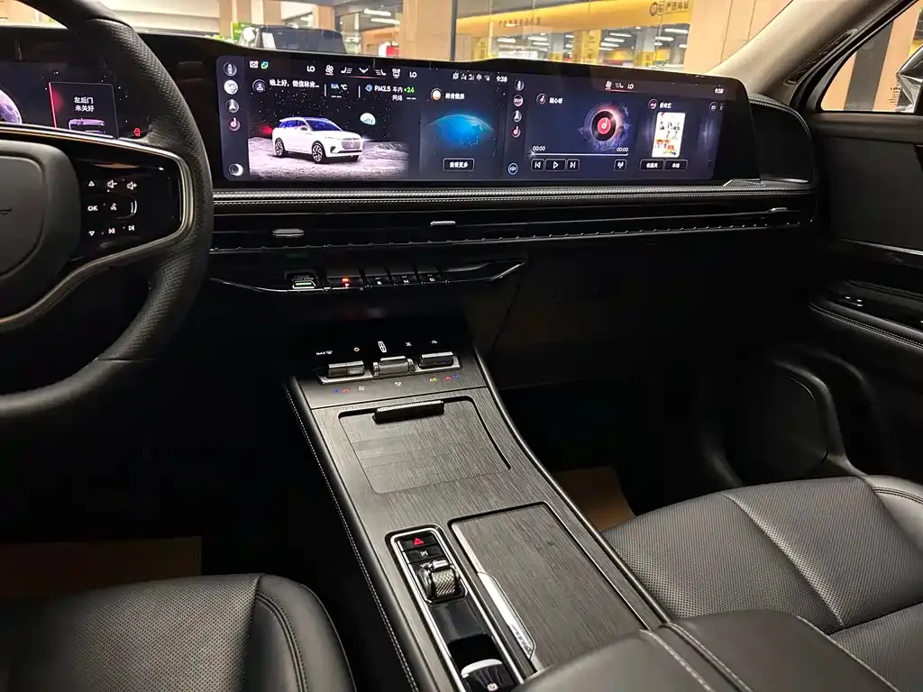 Lincoln Corsair — фото 10