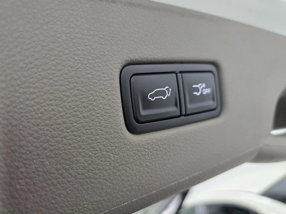 Kia Carnival — фото 9