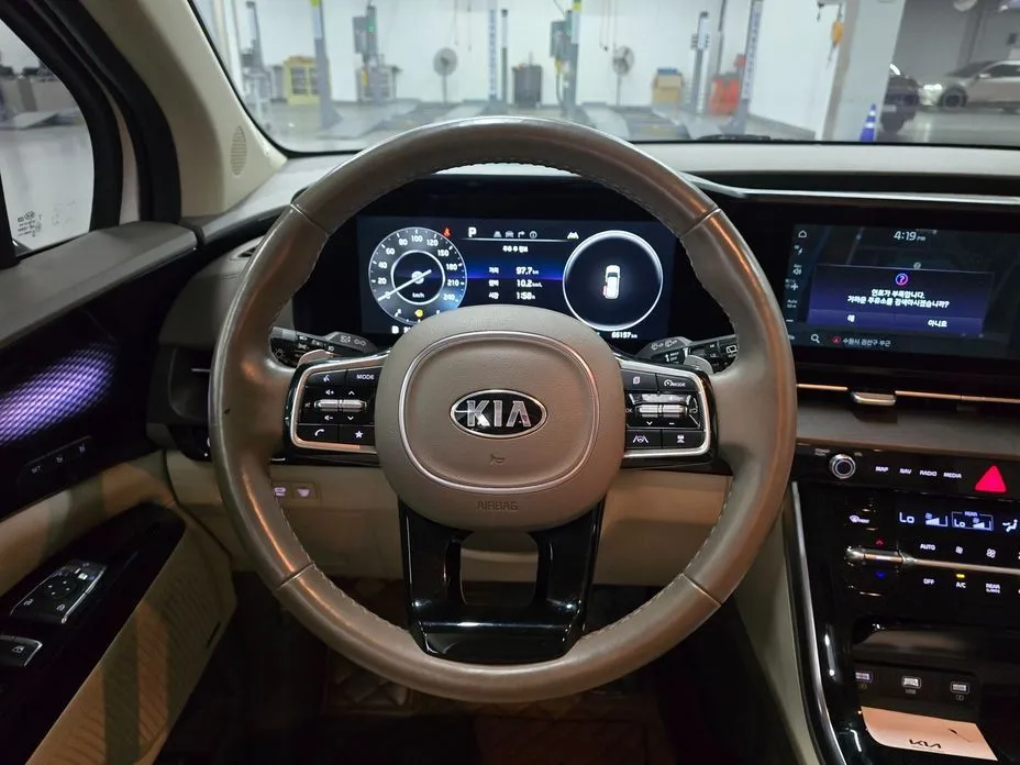 Kia Carnival — фото 5