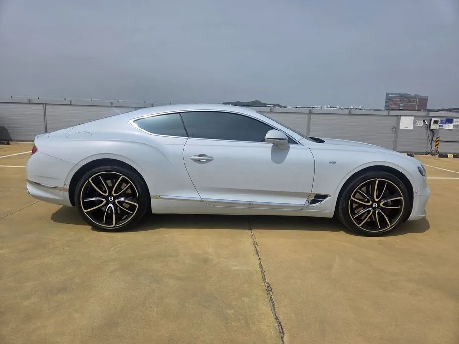 Bentley Continental — фото 2