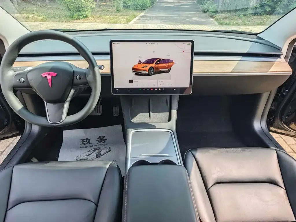 Tesla Model 3 — фото 2