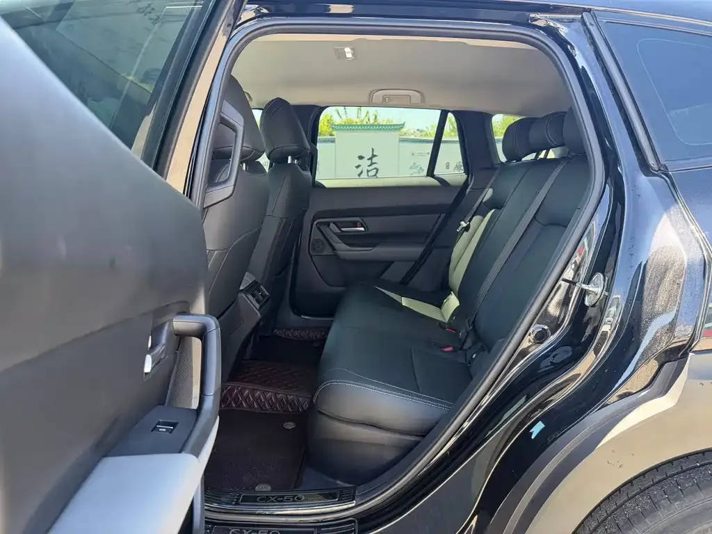 Mazda CX-50 2023 из CN, фото 3