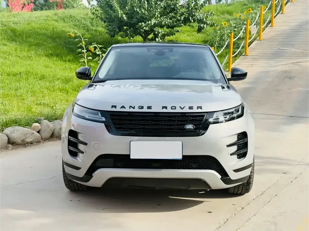 Land Rover Evoque — фото 1