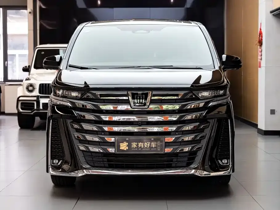 Toyota Vellfire — фото 4