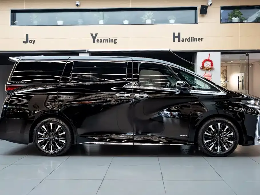 Toyota Vellfire — фото 6