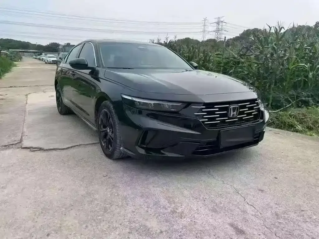 Honda Accord — фото 9